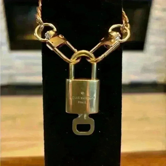 Louis Vuitton Lock & Key #316 - Picture 2 of 2